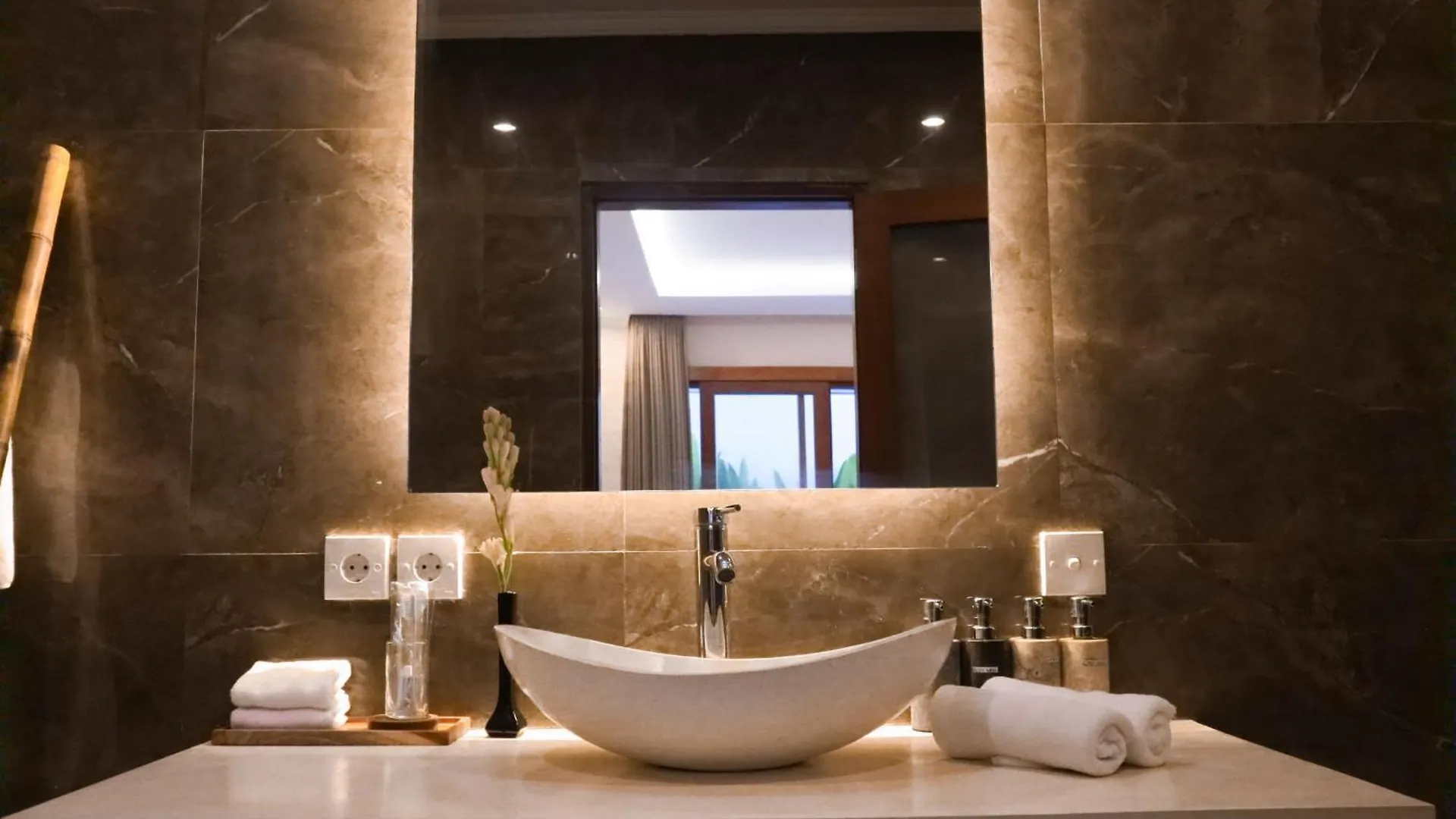 Villa 2Br With Private Pool Villa Sinergi Seminyak